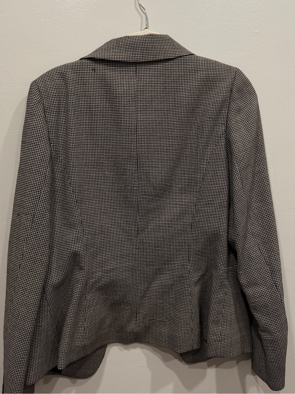Classiques Entier Black and Cream Houndstooth Jacket 98%wool - Picture 5 of 6
